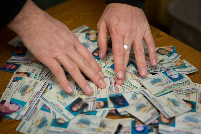 How to Spot a Fake Driving Licence in the UK Fake driving