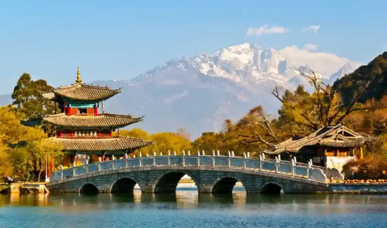 Explore China Tour Highlights from Beijing to Shanghai tour