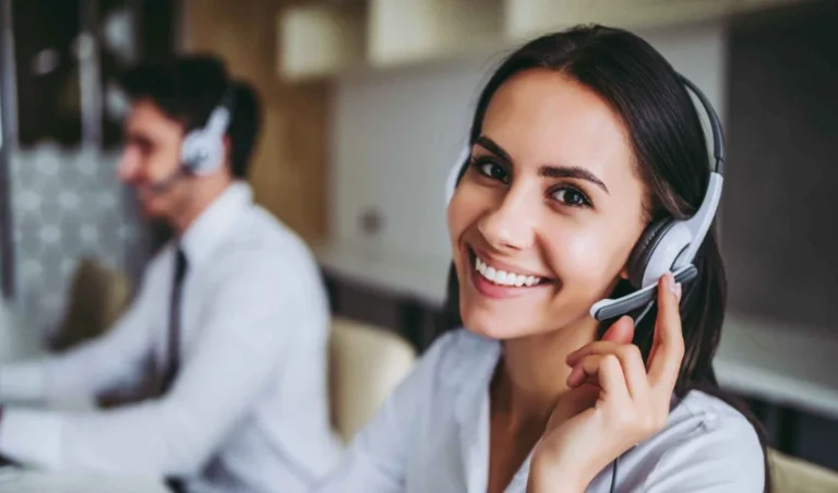 Choosing the Right Answering Service for Property Managers answering